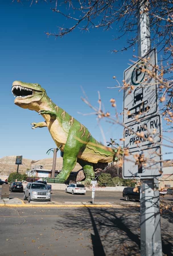 1 Day Drumheller Tour: Calgary to Hoodoos Dinosaurs Badlands - Rules of the road, plus what can affect your day