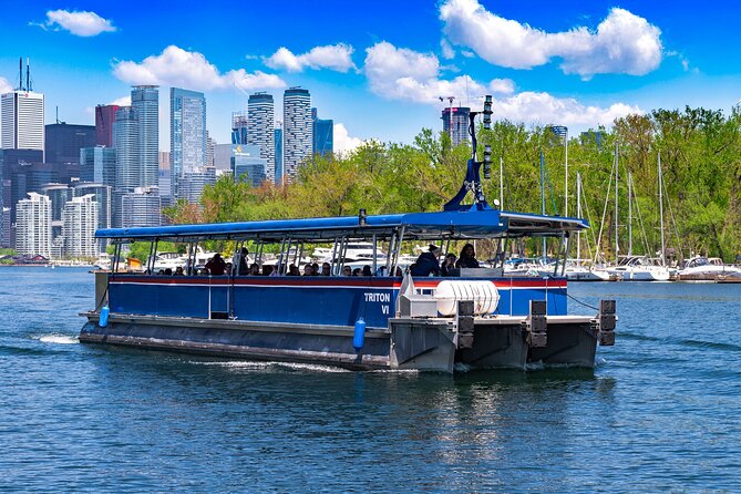 1-Hour Toronto Harbour Tour with Live Narration - Boat Comfort and the 10-Person Capped Group Advantage