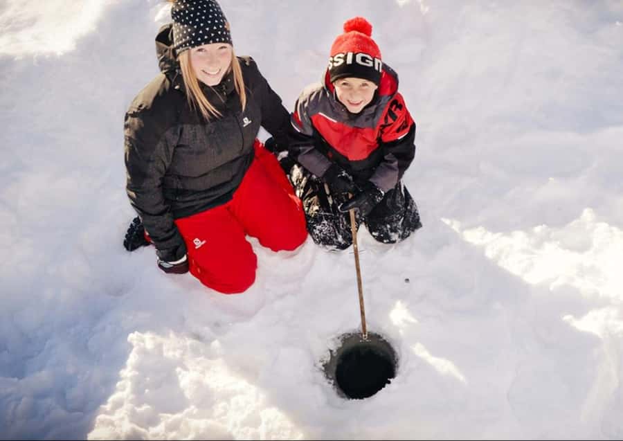 15 min. Tadoussac : Family-Friendly Ice Fishing Experience - Key highlights for your Tadoussac ice fishing hour