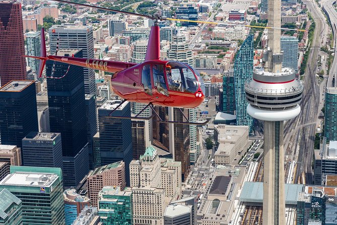20 km Helicopter Tour over Toronto - Why this Toronto helicopter ride is such good value