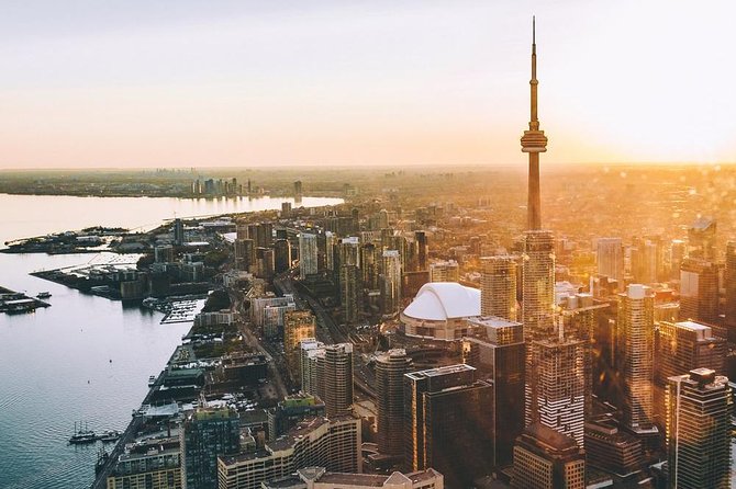 20 km Helicopter Tour over Toronto - Who should book this (and who should skip it)
