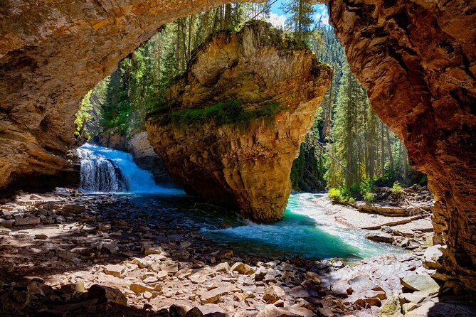 2025 Winner-Lake Louise Moraine Lake Johnston Canyon Banff Town - Why this Banff lakes-and-canyon day makes sense