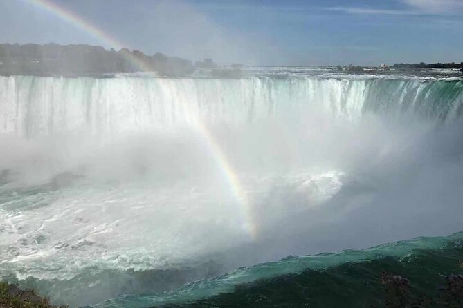 3 Day and 2 Night Tour: Toronto, 1000 Islands, and Niagara Falls - Day 3 Toronto highlight run: CN Tower, downtown time, and the Big Apple stop