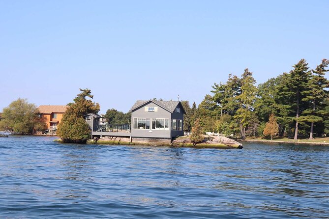3 Day and 2 Night Tour: Toronto, 1000 Islands, and Niagara Falls - Hotel, coach comfort, and group size: how to make this kind of trip work