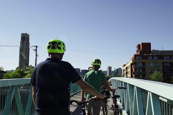 3 Hour Montreal City Bike Tour with Wine or Beer (AM & PM) - Guides, safety, and keeping the group together