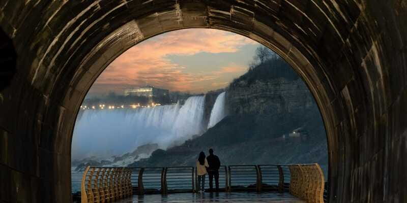 4 hr Summer Fun Tour - Niagara Falls Canada - Maple Leaf Place Indoor Maple Sugar Bush, Pancakes and Tasting