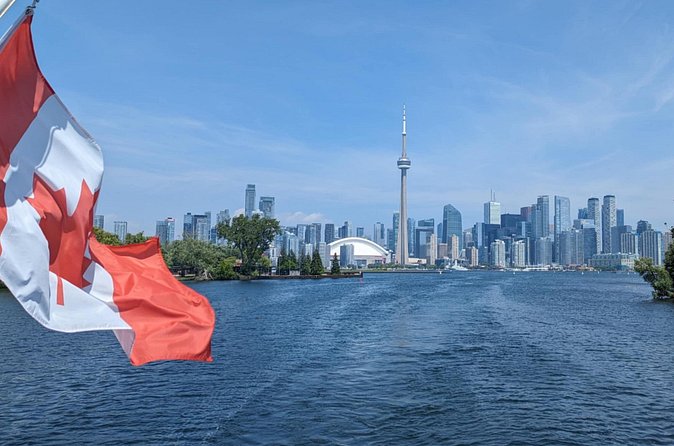 60-Minute Toronto Sightseeing Harbour Tour - Sugar Beach and HTO Park, urban waterfront without the sand rules