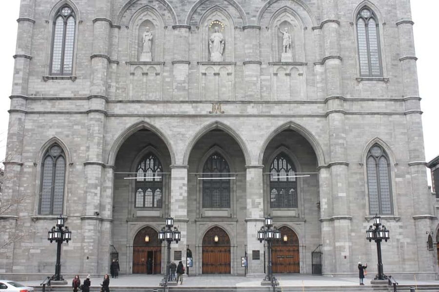 A Walking Tour of Old Montreal - A Walking Route That Explains Four Eras on Real Streets