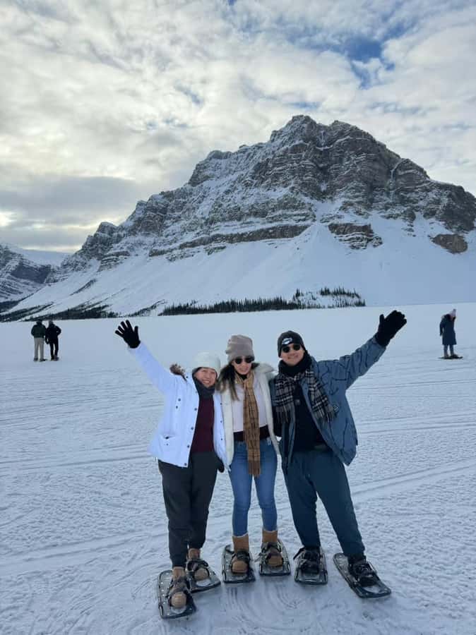 Abraham IceBubble/Sunwapta Falls, Snowshoeing Bow & Peyto - Bow Lake and Peyto Lake: Two 30-Minute Stops That Matter