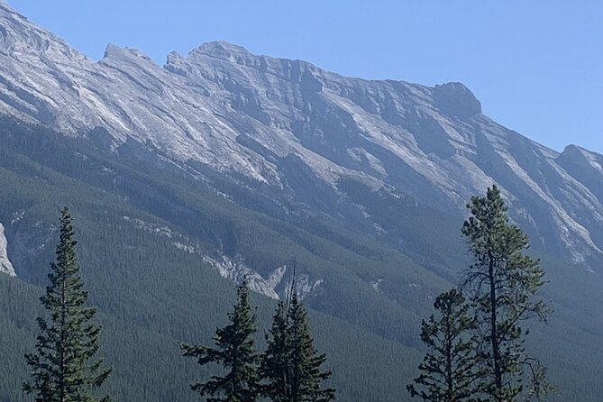 Airport Shuttle: Banff <---> Calgary - On the Road: Comfort, Safety, and the Handy Photo Stop