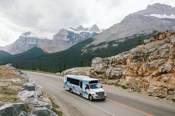 Alberta Transfer: Banff, Jasper, Lake Louise, Calgary - Pickup and drop-off around Banff, Jasper, Lake Louise, and Calgary