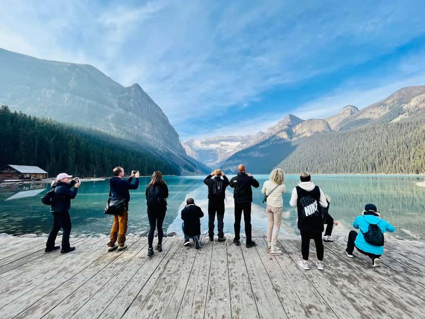 All-Inclusive Private Banff Tour with Hotel Transfer - Moraine Lake timing and a 90-minute window for a short walk