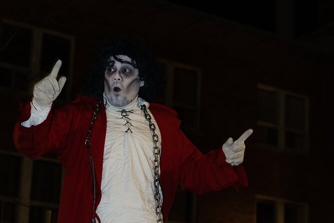 Animated Crime Walking Tour in Old Quebec - English and French Options, and What That Means for Your Evening