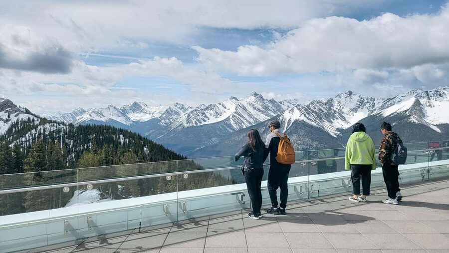 Banff 2-day: Lake Louise, Moraine Lake, Johnston Canyon tour - Day 1 Route: Lake Louise to Natural Bridge in One Smooth Sweep