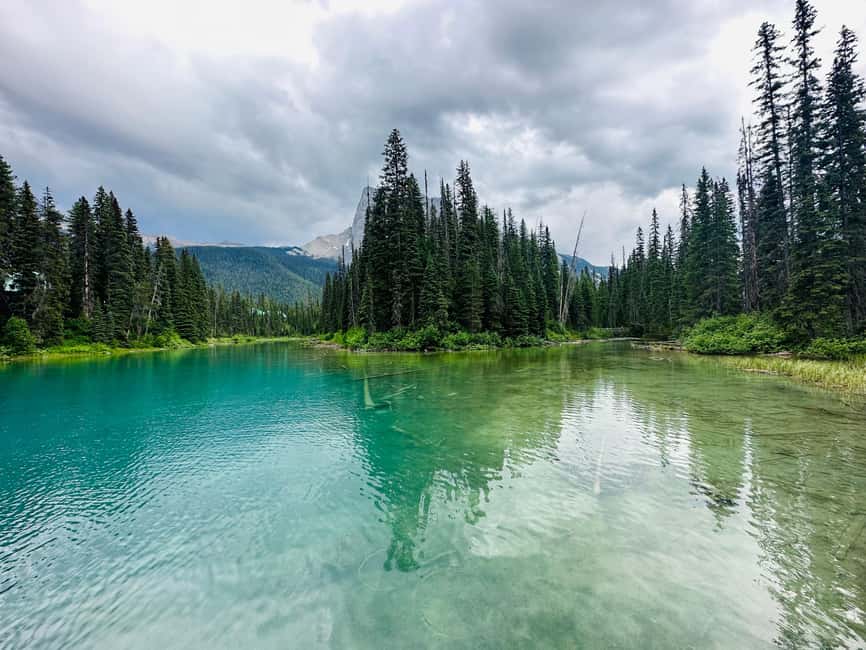 Banff/Calgary:1-Day to Lake Louise,Moraine Lake,Emerald Lake - Lake Louise: shoreline time plus Fairmont optional comfort