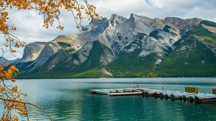 Banff/Calgary:Banff National Park&Johnston Canyon 1-Day Tour - Passing Castle Mountain and why transit time still counts