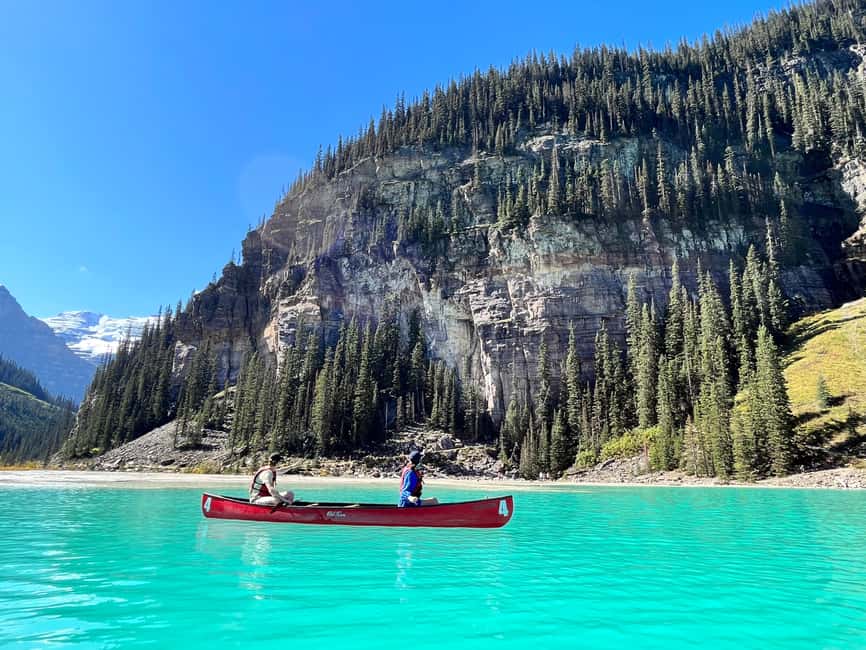 Banff/Canmore: Moraine Lake & Lake Louise Combo Tour - What to bring so the day stays comfortable