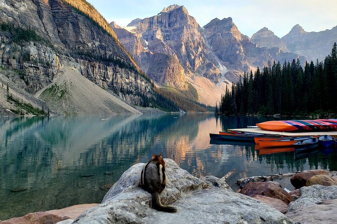 Banff/Canmore Moraine Lake & Lake Louise– Hike, Canoe or Sightsee - What you can do at Moraine Lake: photos and real walking time
