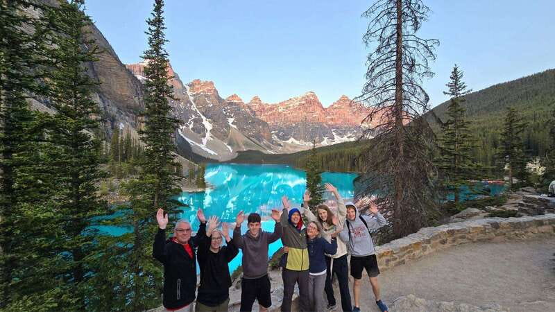 Banff/Canmore- Moraine Lake & Louise-Morning or Sunset Tour - Guides and the small details that make the day smoother