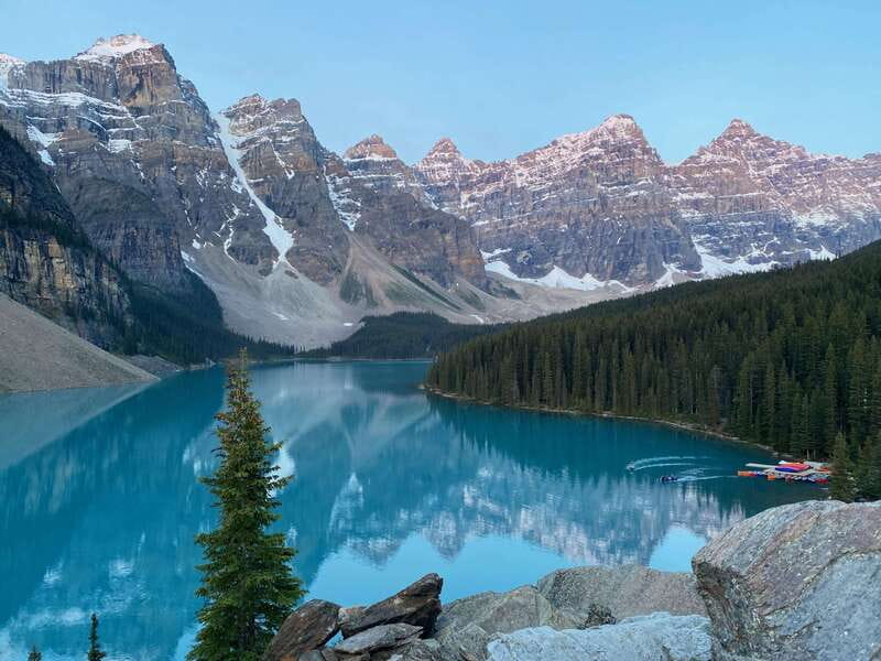 Banff/Canmore: Moraine Lake w/ Lake Louise Option - Lake Louise: enough time to walk, photograph, and breathe