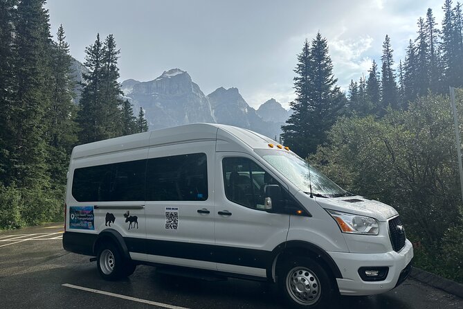 Banff/Canmore Shuttle to Moraine Lake and Lake Louise(1.5h each) - Stop 2, Lake Louise: 1.5 hours for classic views and an easy stroll