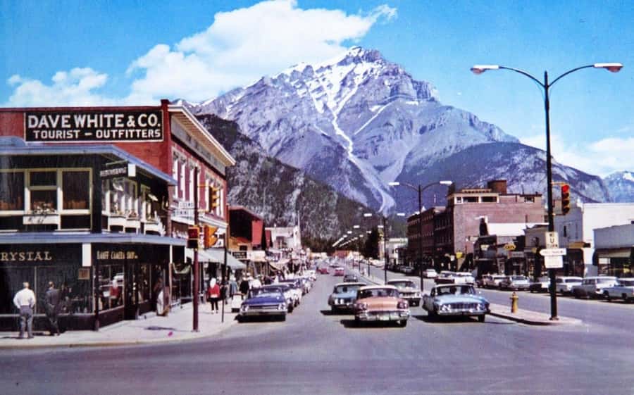 Banff GHOST TOWN History Walking Tour + Transportation - Starting at Cave and Basin NHS, Then Getting Around Without the Hassle