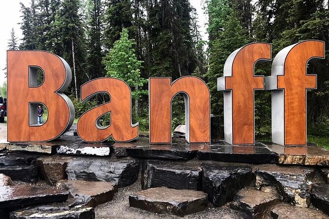 Banff Hotels to Calgary Airport YYC Shared Shuttle Service - How The Banff to Calgary YYC Shared Shuttle Really Works