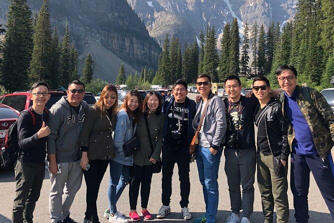 Banff Hotels to Calgary Airport YYC Shared Shuttle Service - Drop-Off At YYC: Domestic And International Departures