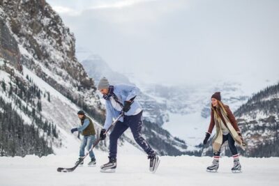 Banff, Lake Louise and Johnston Canyon – Winter Wonderland Tour