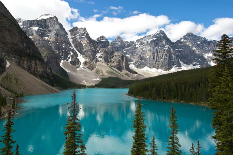 Banff: Lake Louise, Emerald, Marble Canyon and Yoho Tour - Lunch at Lake Louise Village or Lake Louise Ski Resort: good base, plan for your own budget