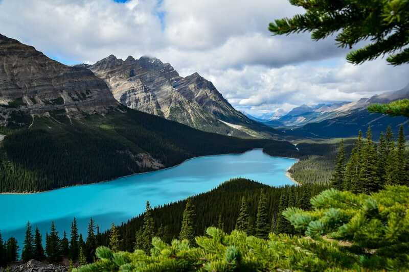 Banff: Lake Louise, Marble Canyon, Bow Lake, Peyto Lake Tour - What to Pack, What to Wear, and How to Stay Comfortable