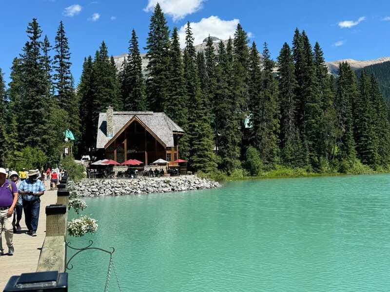 Banff: Lake Louise, Moraine, Emerald Lake & Johnston Canyon - Lake Louise: glacier-fed views plus a real break