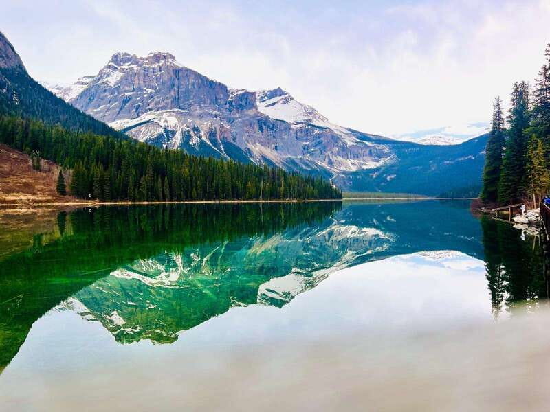 Banff: Lake Louise, Moraine, Emerald Lake & Johnston Canyon - Moraine Lake access, and how to plan around season