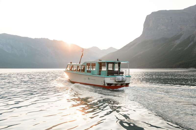 Banff: Lake Minnewanka Cruise - Getting to the Dock Near Banff: Parking, Transit, and Realistic Timing