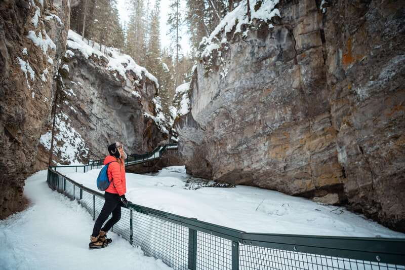 Banff: Morning or Afternoon Johnston Canyon Icewalk - How hard is it, really: distance, elevation, and winter pacing