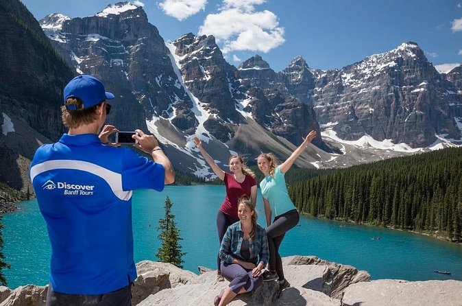 Banff National Park Tour with Lake Louise and Moraine Lake - Who this tour suits best