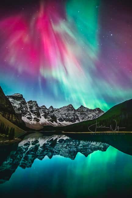 Banff OR Moraine Lake: Night Tour with possible Stargazing - Your mountain night setup: telescope, blankets, loungers, warm drinks
