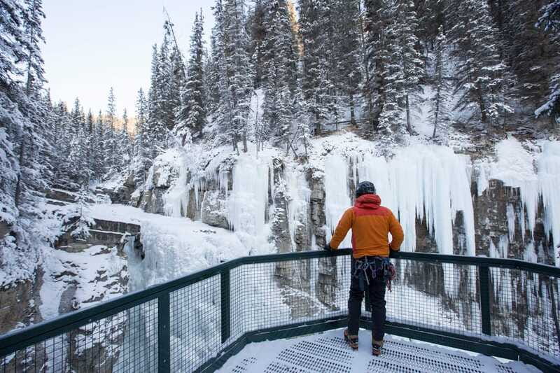 Banff: Premium Johnston Canyon Frozen Falls Guided Adventure - What makes the guides stand out: more than directions