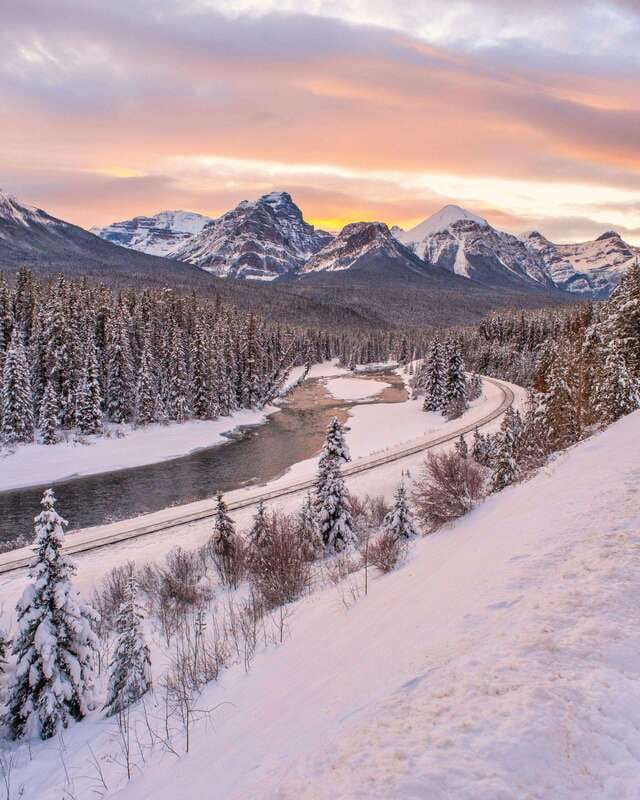 Banff Private Full-Day Tour Lake Louise, Gondola & more - Cliffhouse Bistro Coffee Break With Sweeping Banff Views