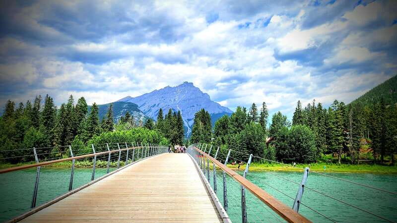 Banff Private Full-Day Tour Lake Louise, Gondola & more - Lift Options: Mt. Norquay Chairlift vs Sulphur Mountain Gondola