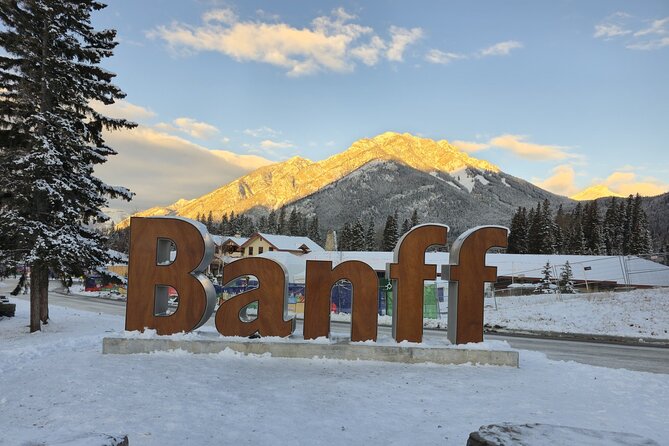 Banff Small-Group Tour in Lake Louise, Moraine and Hidden Gems - Moraine Lake in Summer: Why That Access Pass Matters