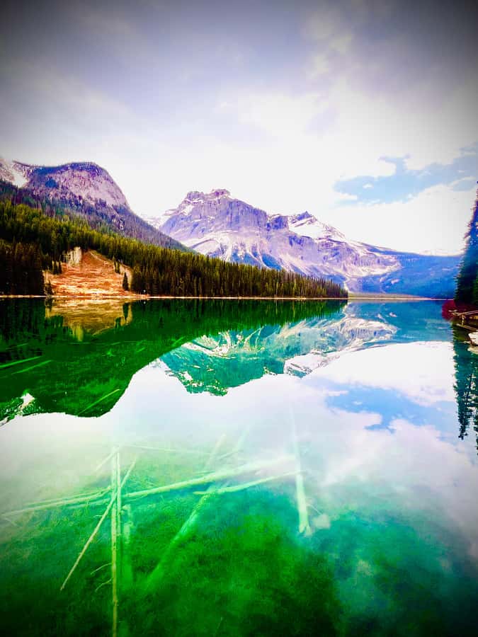 Banff Town, Lake Louise, Moraine, Emerald & Canyon Day Trip - Banff Town Shopping Time: Make the 45 Minutes Count