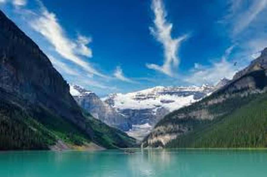 Banff town,Lake Louise, Moraine, Emerald & Johnston Canyon - Moraine Lake, June 1 to mid-October, plus the winter swap