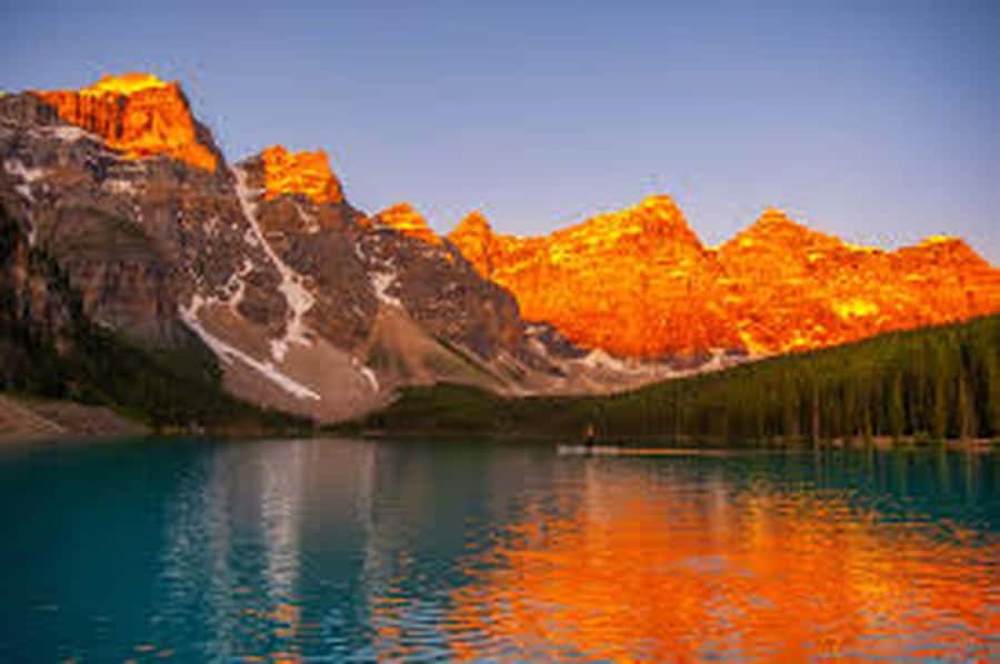 Banff town,Lake Louise, Moraine, Emerald & Johnston Canyon - Natural Bridge: a quick stop that adds variety