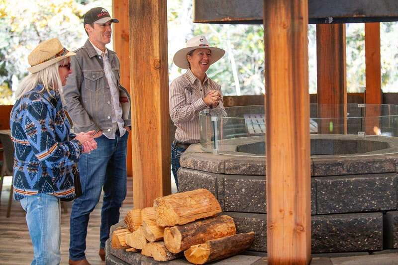 Banff: Wagon Ride with Cowboy Cookout BBQ - Ro d e o games: roping and horseshoes are included, and they are fun