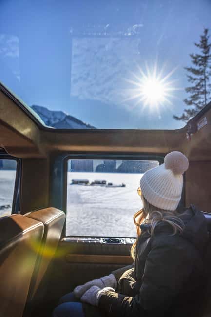 Banff: Winter Tour with Dinner & Nightrise at Banff Gondola - Two Jack Viewpoint, Lake Minnewanka Stories, and the Best Early Photo Stops