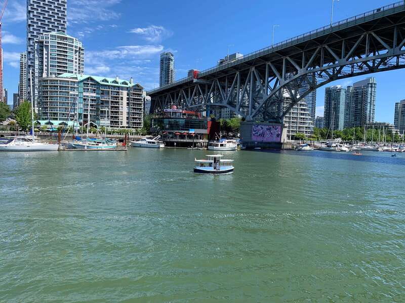 Bike and Hike Vancouver - Kitsilano and English Bay: Ocean Air for the Late-Morning Push
