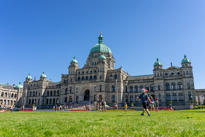 Butchart Gardens and Victoria Sightseeing Tour from Vancouver - Butchart Gardens: how to get the most from 1 hour 45 minutes