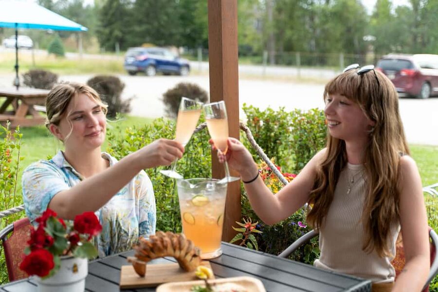 Buzz + Bites! Lunch for Two in East Kelowna - Dietary Needs and Non-Alcohol Options That Don’t Feel Like an Afterthought