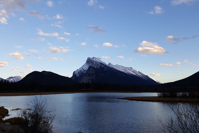 Calgary Airport Shuttle to Banff & Lake Louise - Banff vs Lake Louise ride times and the 30 minute stop